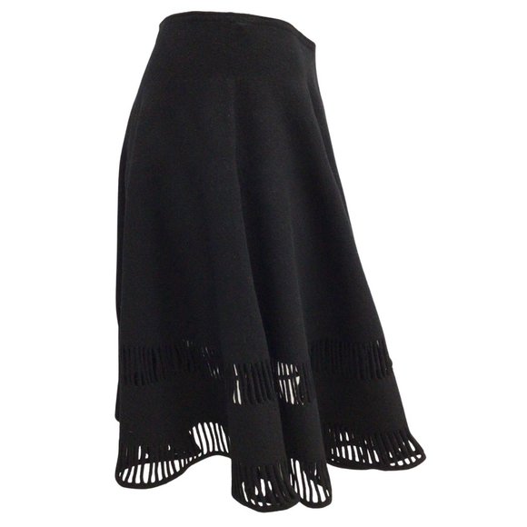 ALAIA PARIS BLACK CUT-OUT DETAIL WOOL KNIT FLARED A-LINE SKIRT - Picture 2 of 4